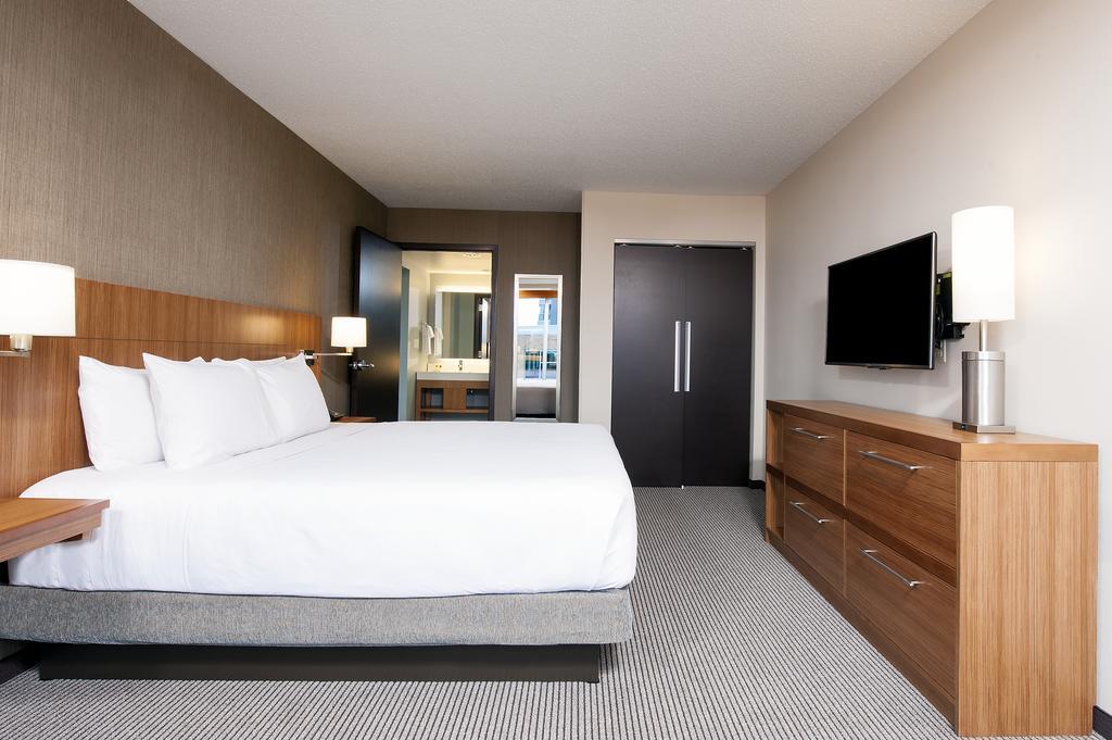 Hyatt Place Champaign/urbana Hotel 3*
